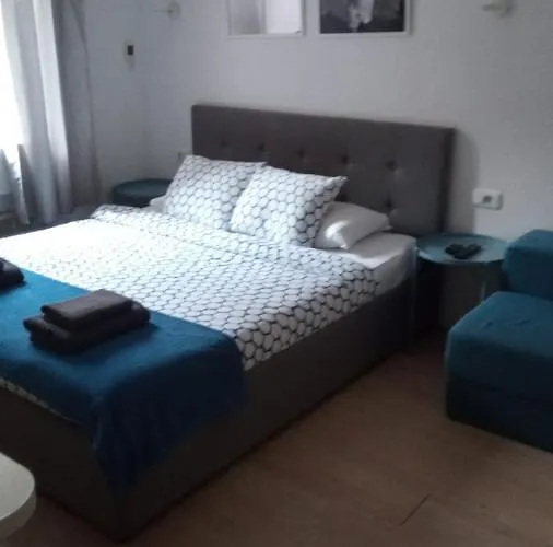Apartments Simple Teslina