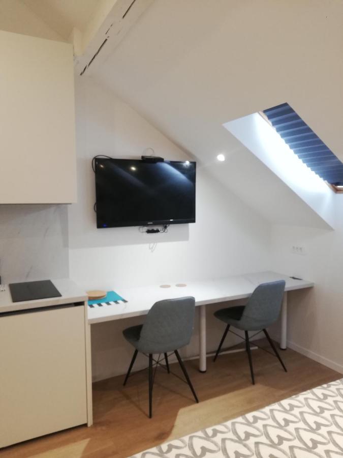 Simple Teslina Apartment *