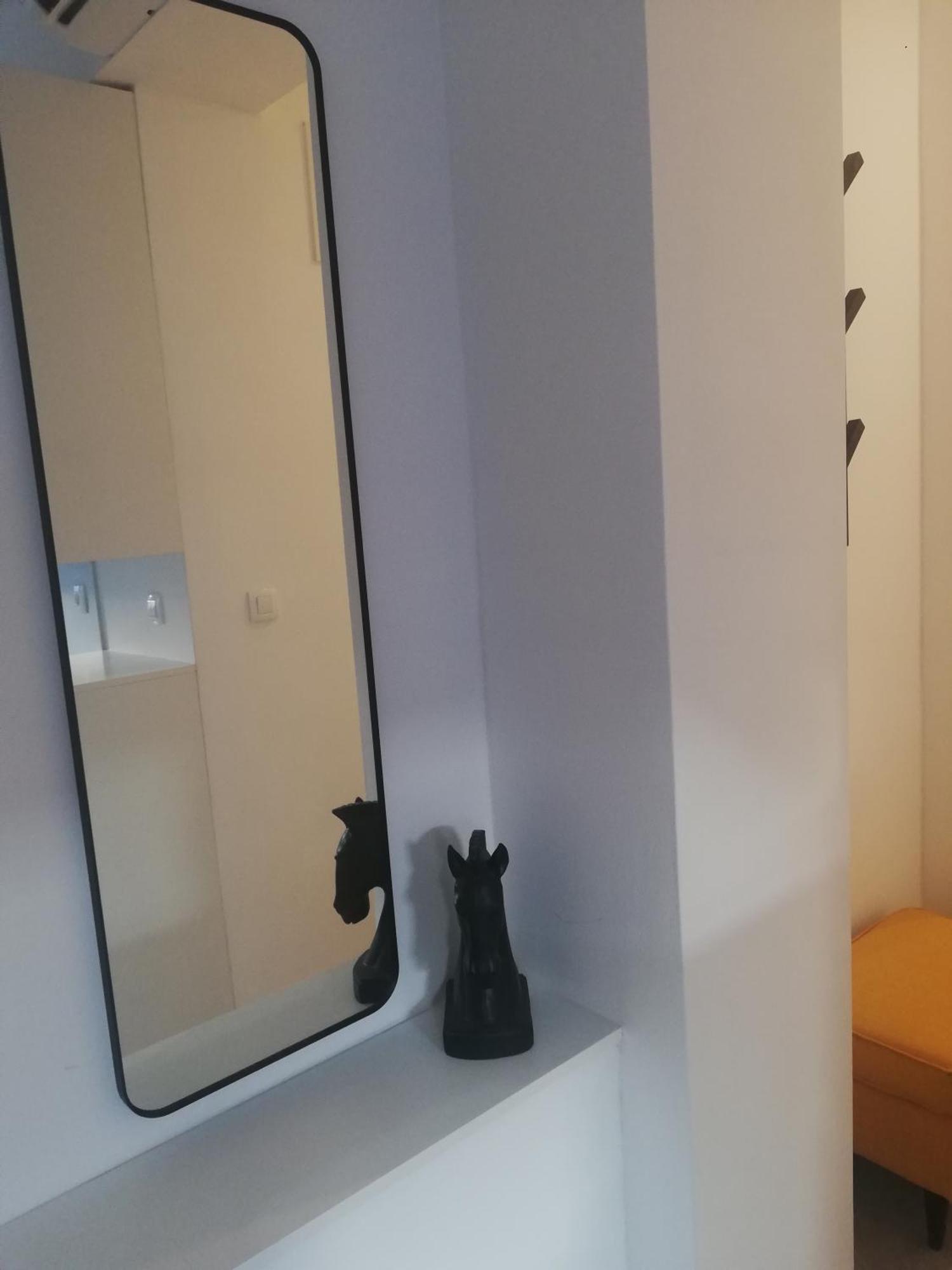 Simple Teslina Apartment